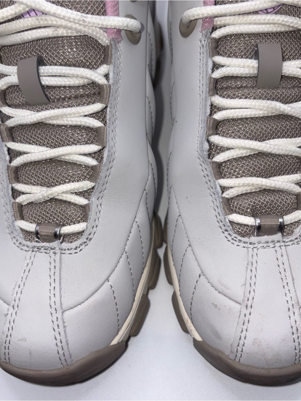 K-Swiss Women's Light Gray and Pink Lace-Up Sneakers ST329 CMF 6.5M Box Included - Picture 12 of 16